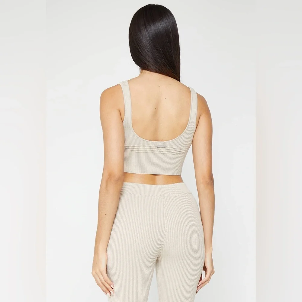 Manière de Voir Set - Beige Ribbed Contour Crop Top & Ombré Flared Leggings - Picture 5 of 15